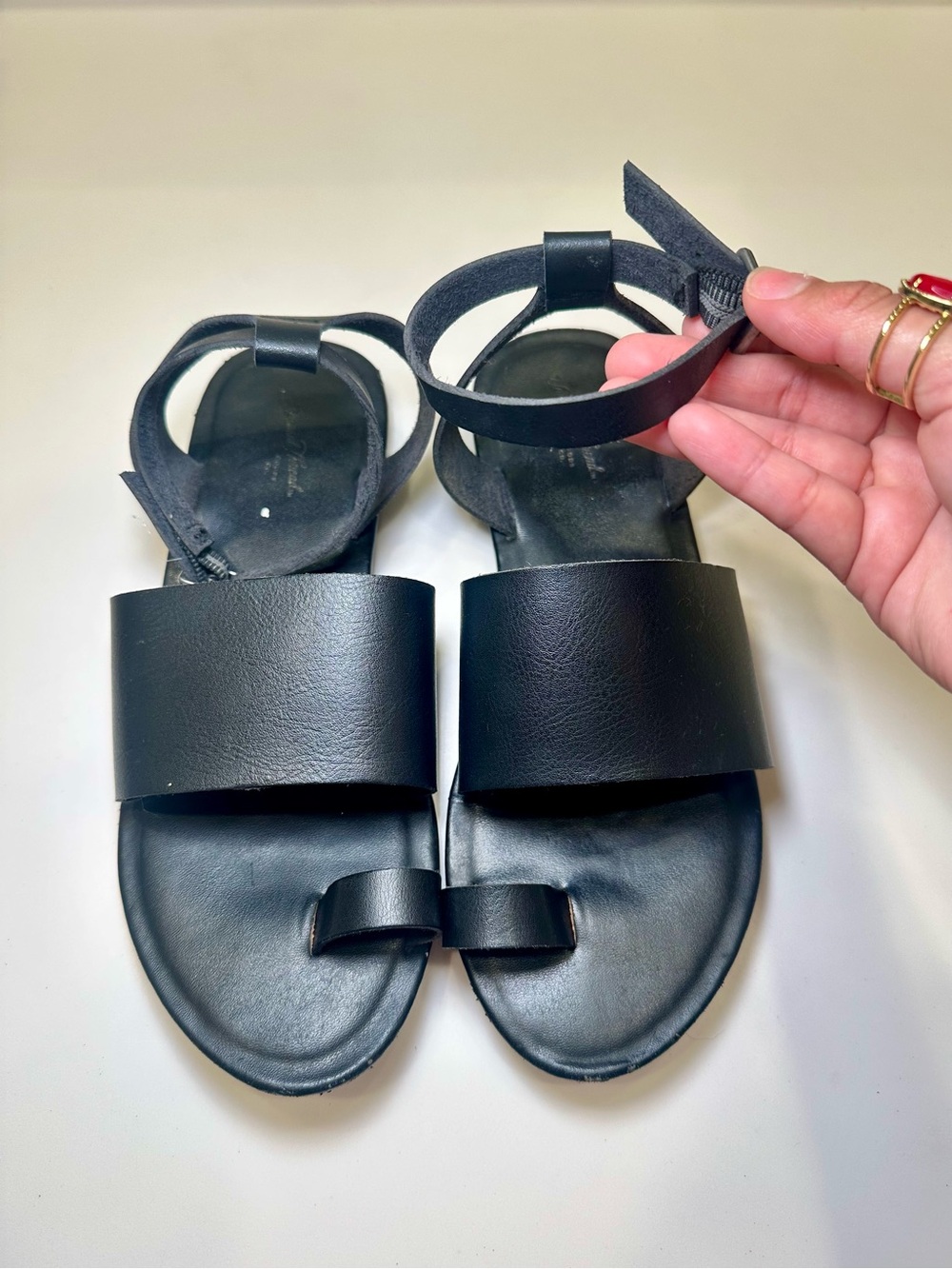 Universal Thread Black Leather Flat Sandals with Ankle Strap